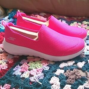 Skechers/ Hot pink/ 15600/ HPK/ Go walk Joy USA 10